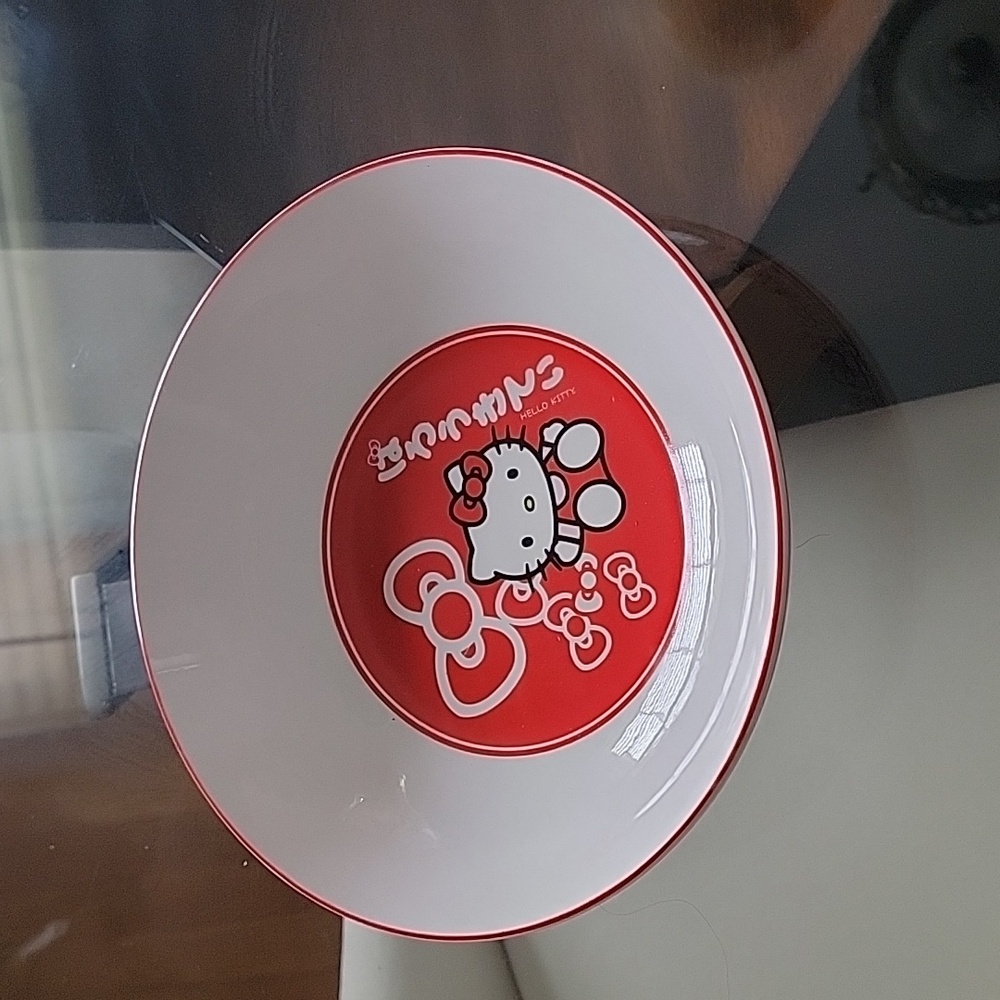 Hello Kitty Cermatic Bowl - Picture 2 of 5